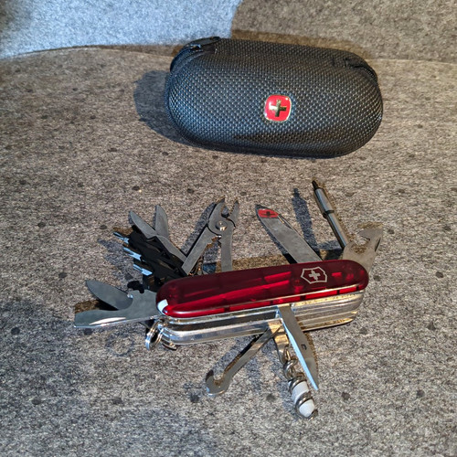 Victorinox cyber tool - cyber, m