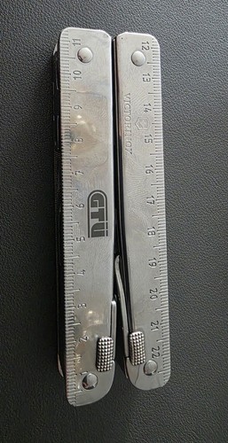 Victorinox swisstool multitool - victorinox,