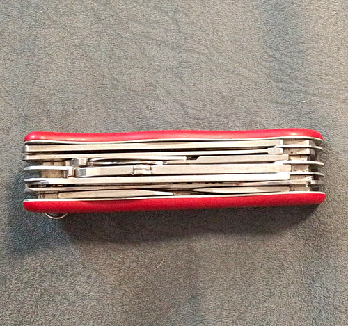 Victorinox swisstool workchamp - victorinox,